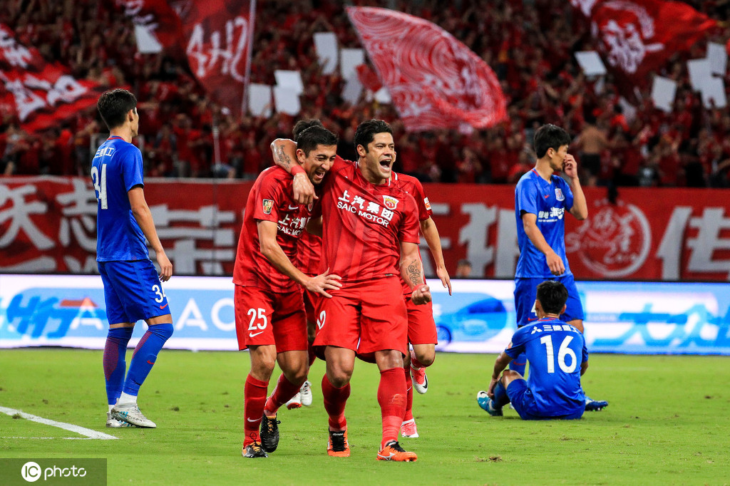 上港冲击榜首宝座,战力敌战民生 上港冲击榜首宝座,战力敌战民生