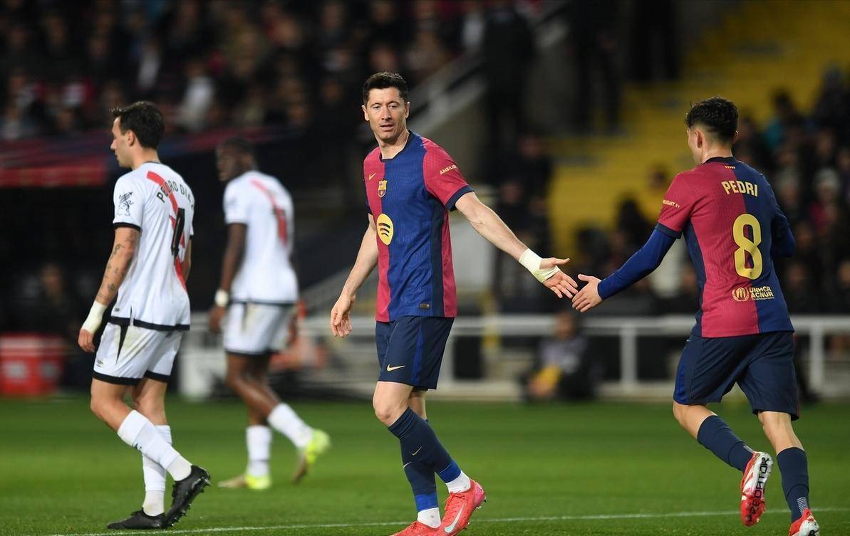 FB体育平台-莱万多夫斯基破队史进球纪录,创造无数传奇