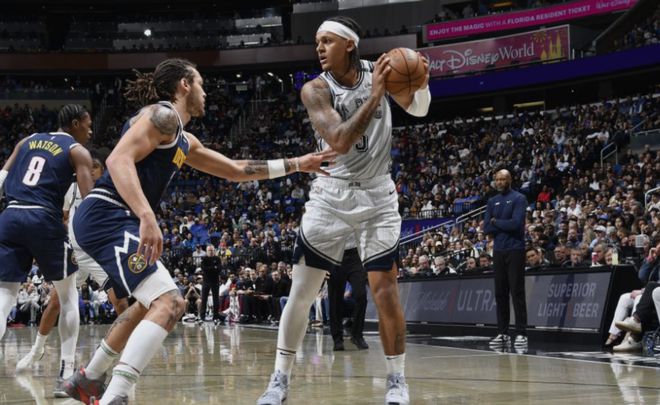 猛龙主场不敌掘金,安东尼贡献全场最高31分 猛龙主场不敌掘金,安东尼贡献全场最高31分