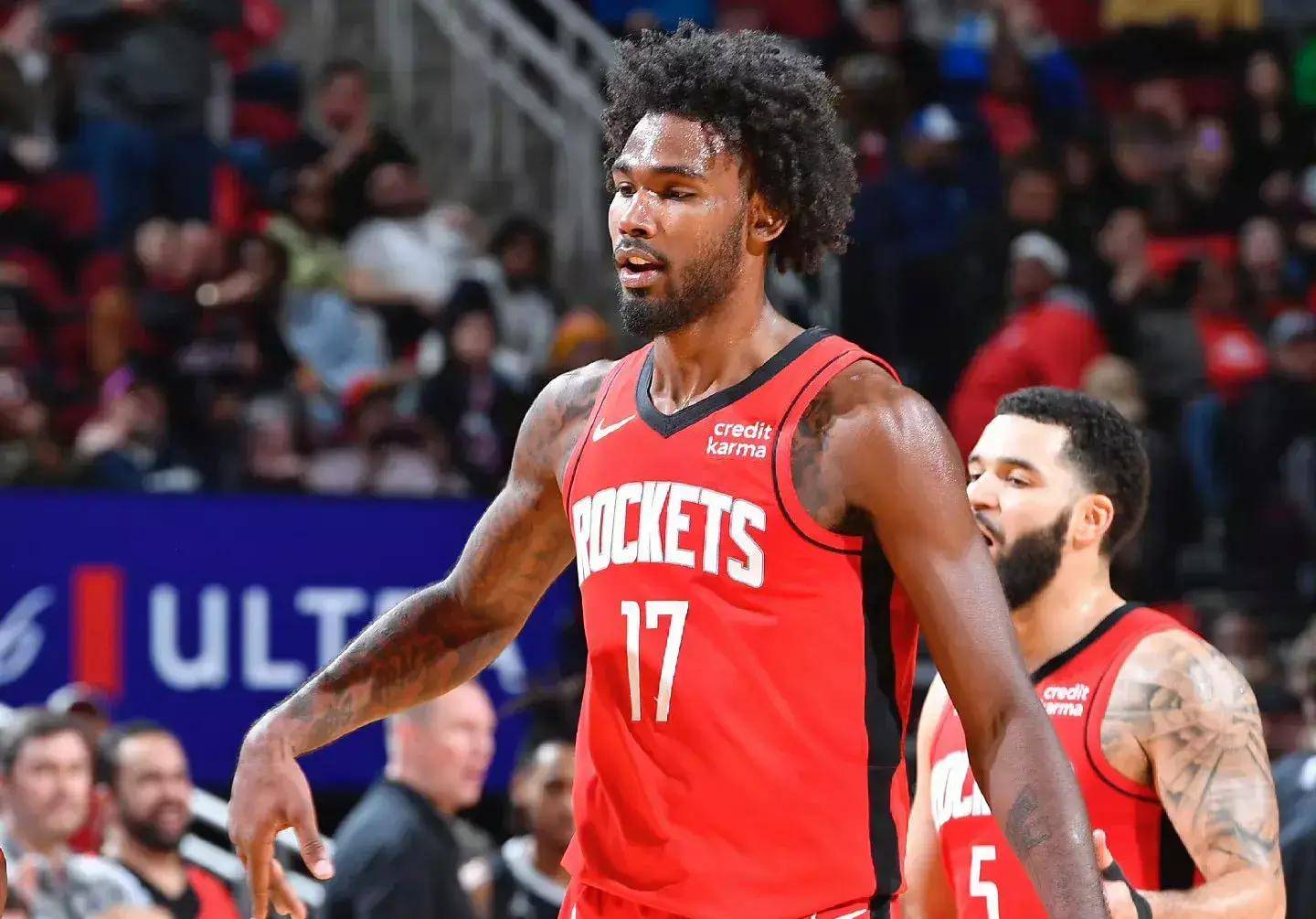 火箭队季后赛冲刺,成功晋级首轮 火箭队季后赛冲刺,成功晋级首轮