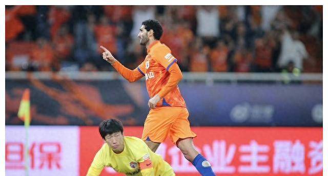 策略拼杀!双方教练用兵如神 策略拼杀!双方教练用兵如神