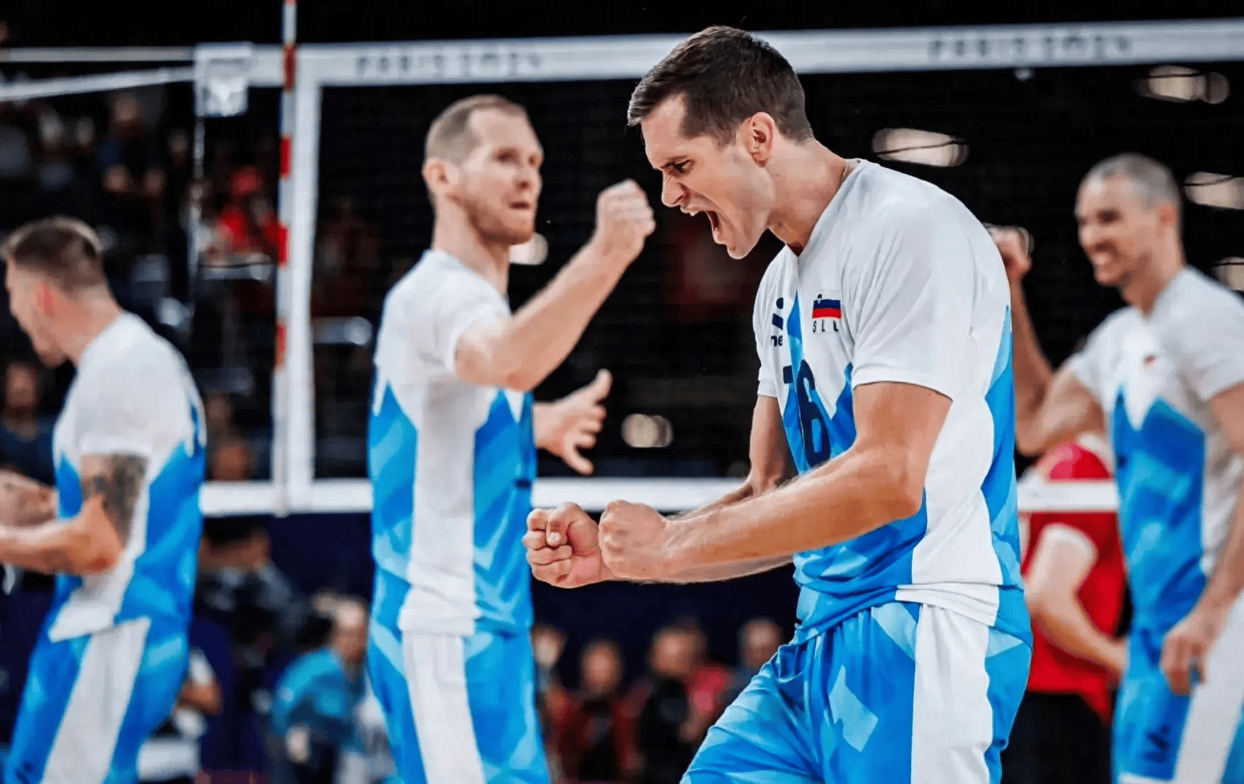 斯洛文尼亚击败波兰,晋级16强 斯洛文尼亚击败波兰,晋级16强