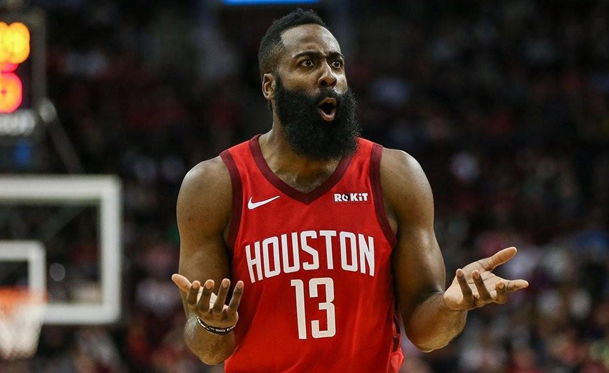 FB体育官方网站-格拉纳达阵容逐渐完善,战绩逐步提升