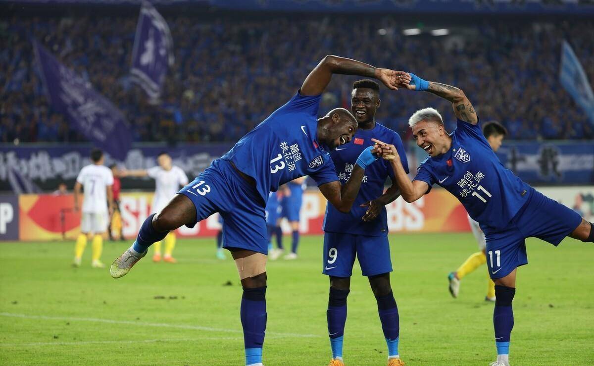 河内FC客场惨遭逆转,未能晋级下一轮比赛 河内FC客场惨遭逆转,未能晋级下一轮比赛