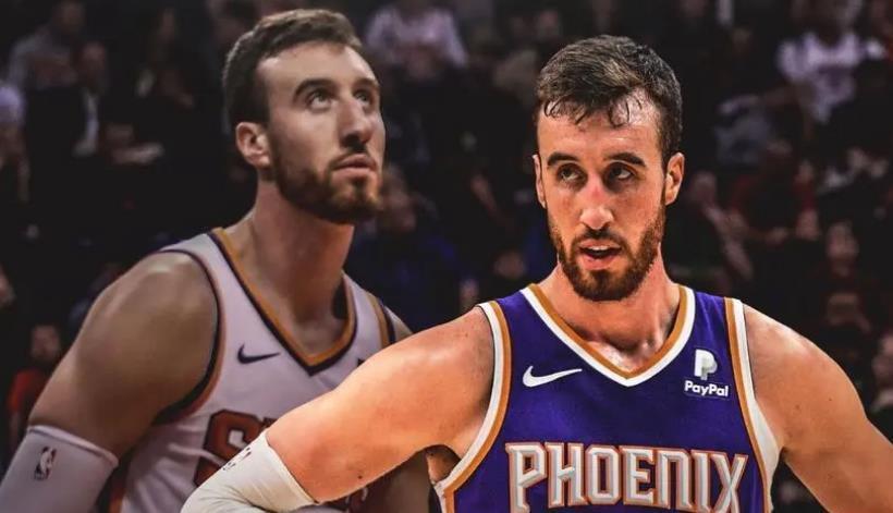 神秘新援突然出现,球队实力暴涨 神秘新援突然出现,球队实力暴涨