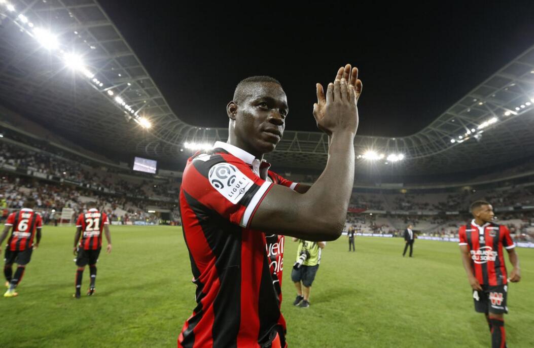 FB体育官网-猛龙队队员状态火热,主场取胜信心十足