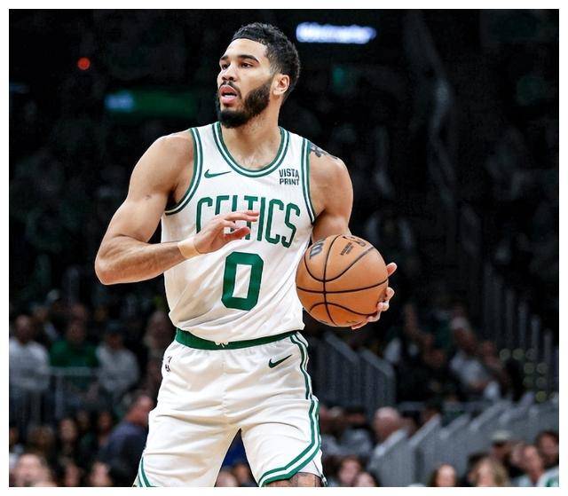 FB体育官网-沙特阿尔纳赫马希队豪取连胜,志在冠军