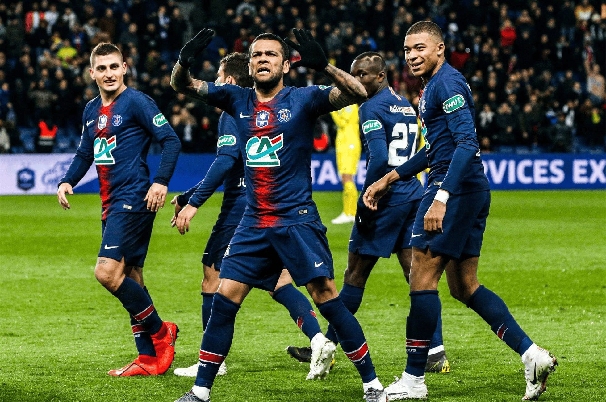 FB体育平台-曼城与多特蒙德的对决备受瞩目