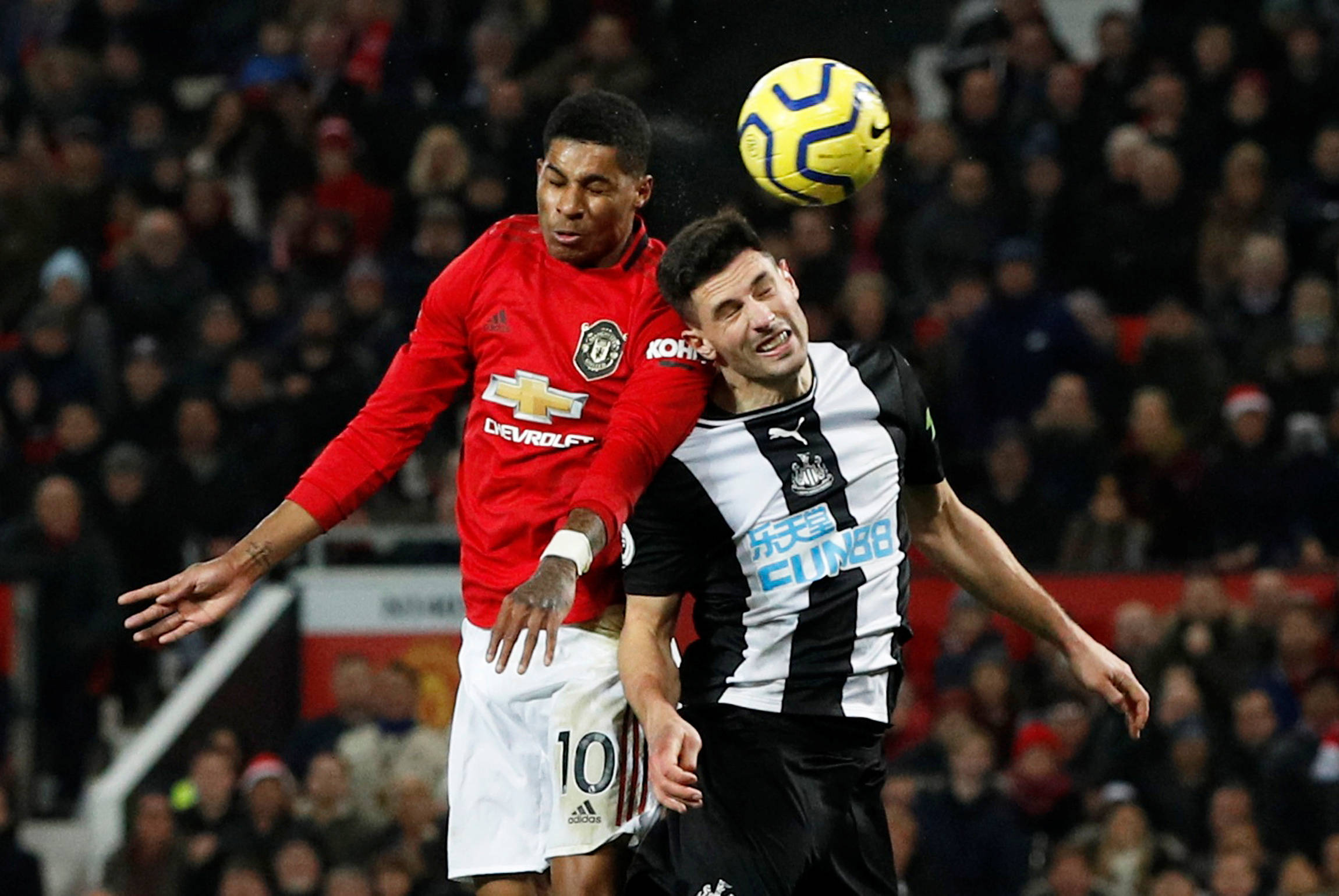 纽曼西亚主场击败埃瓦尔,取得胜利 纽曼西亚主场击败埃瓦尔,取得胜利