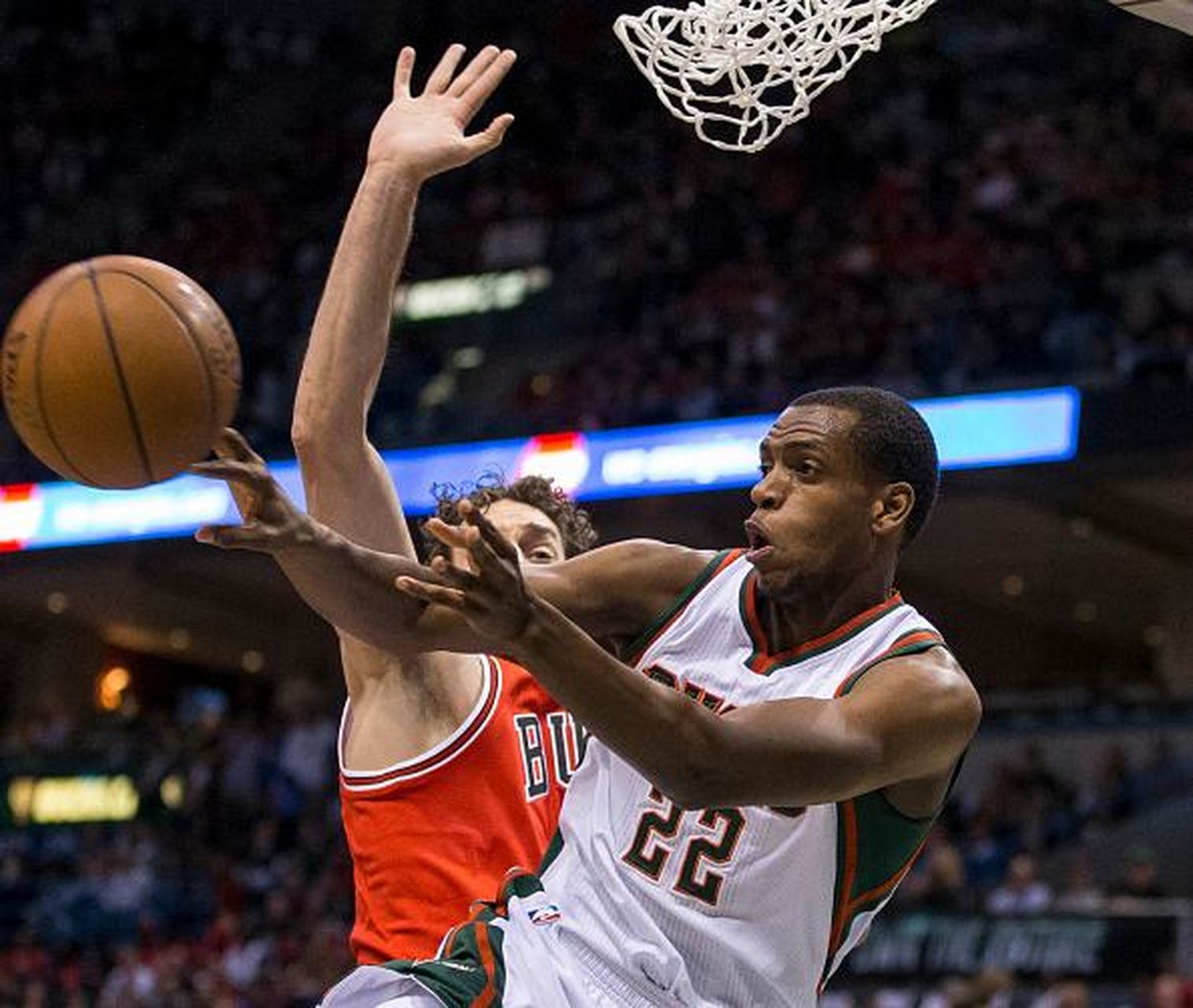 雄鹿全明星球员完成手术,恢复时间未定 雄鹿全明星球员完成手术,恢复时间未定