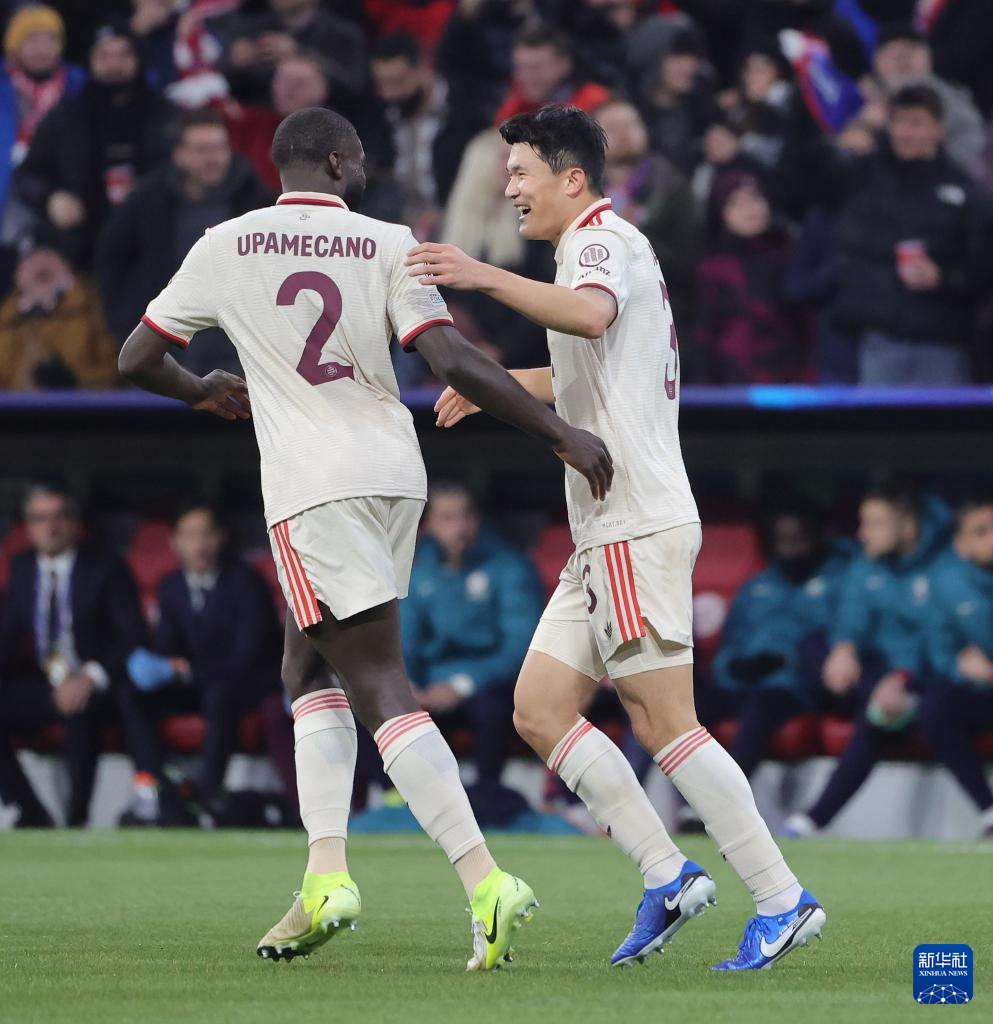 FB体育-巴黎圣日耳曼豪取胜利,欧冠巅峰已可期?