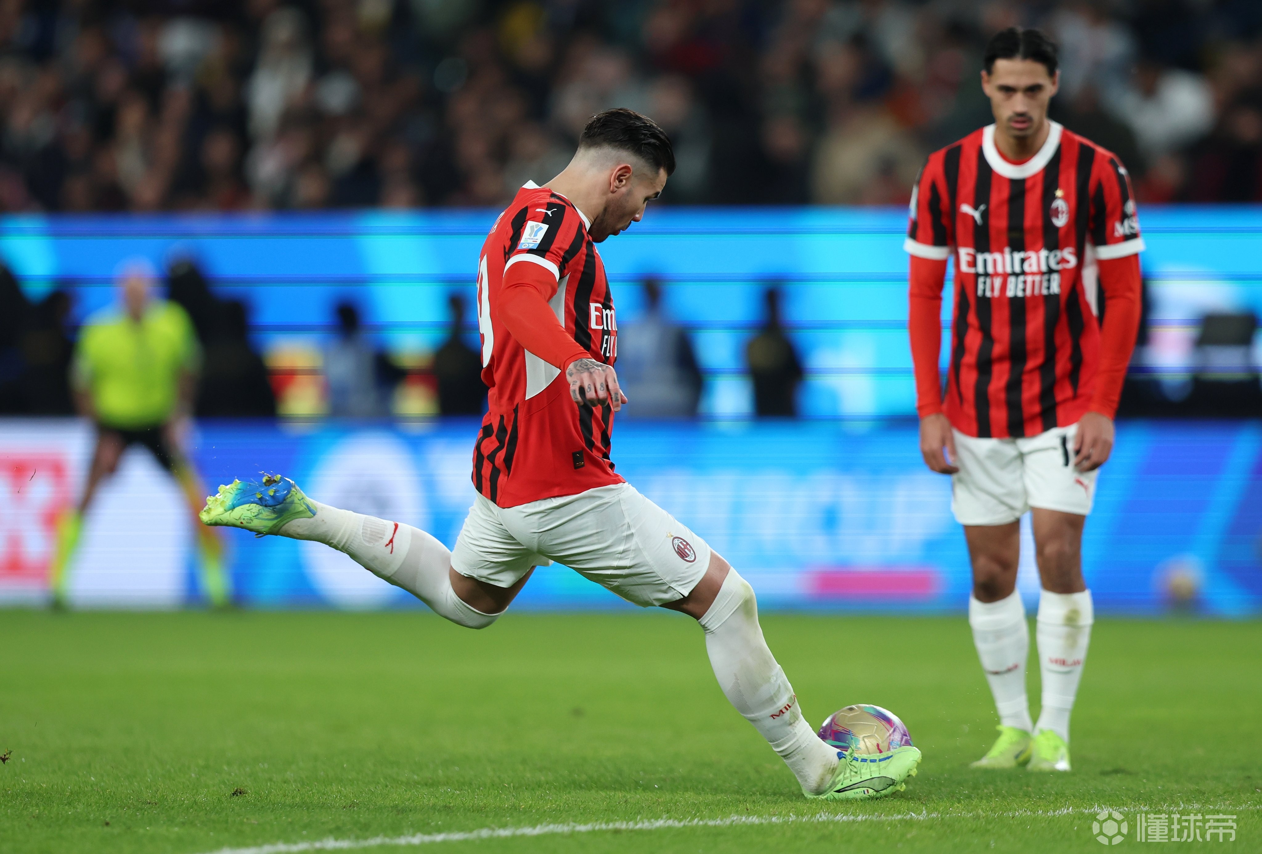 FB体育官网-意大利队问鼎冠军,欧洲国家比赛终结