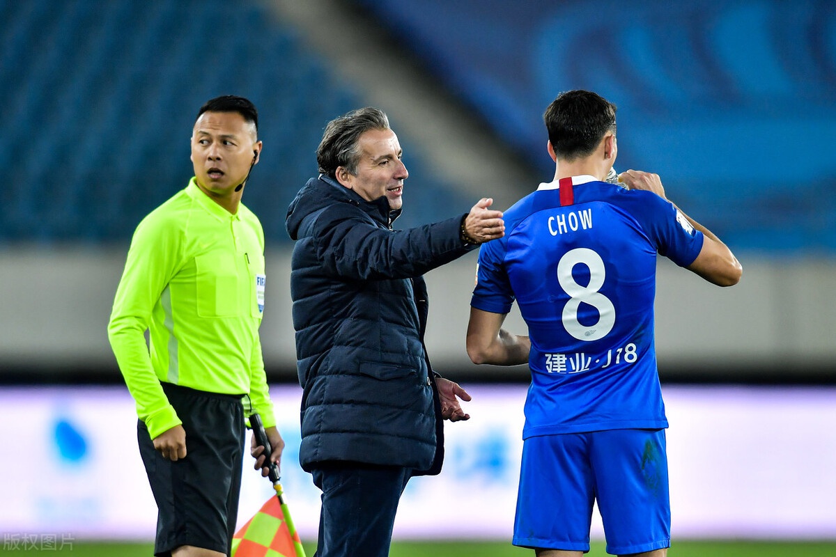 FB体育-天津泰达客场逆转,战胜重庆斩获三分