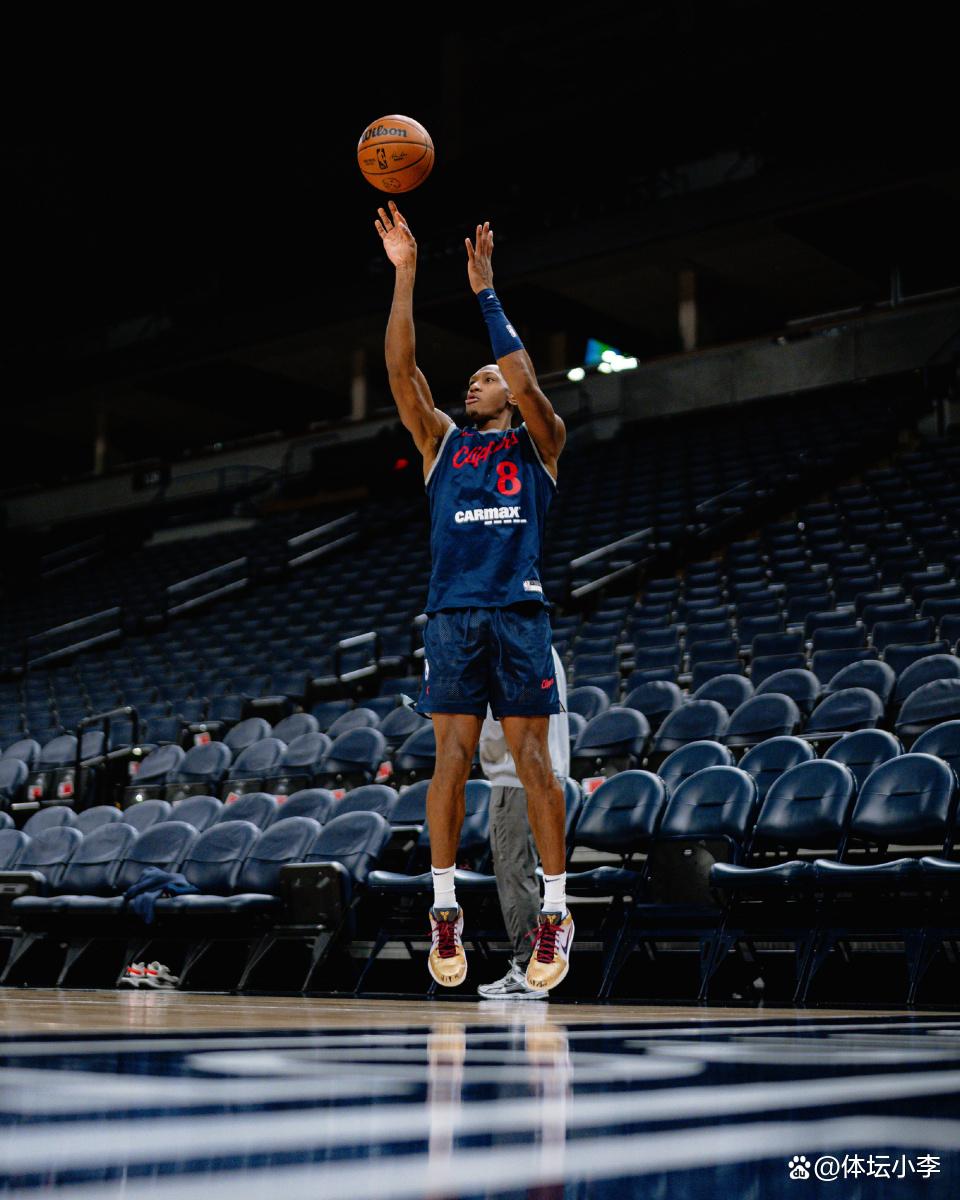 FB体育平台-快船横扫灵猫,莱昂纳德单场轰下50分再次刷新记录