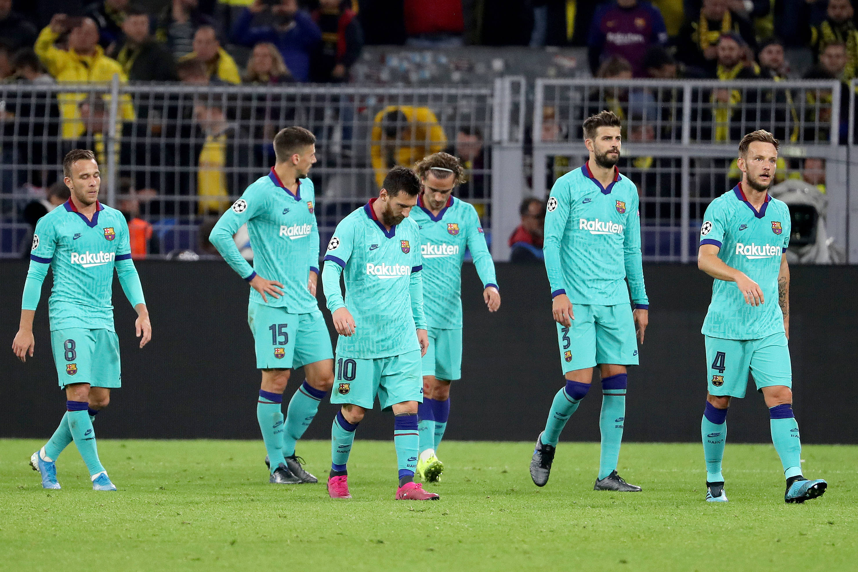 FB体育官网-巴萨首战被多特蒙德压制,晋级暂悬