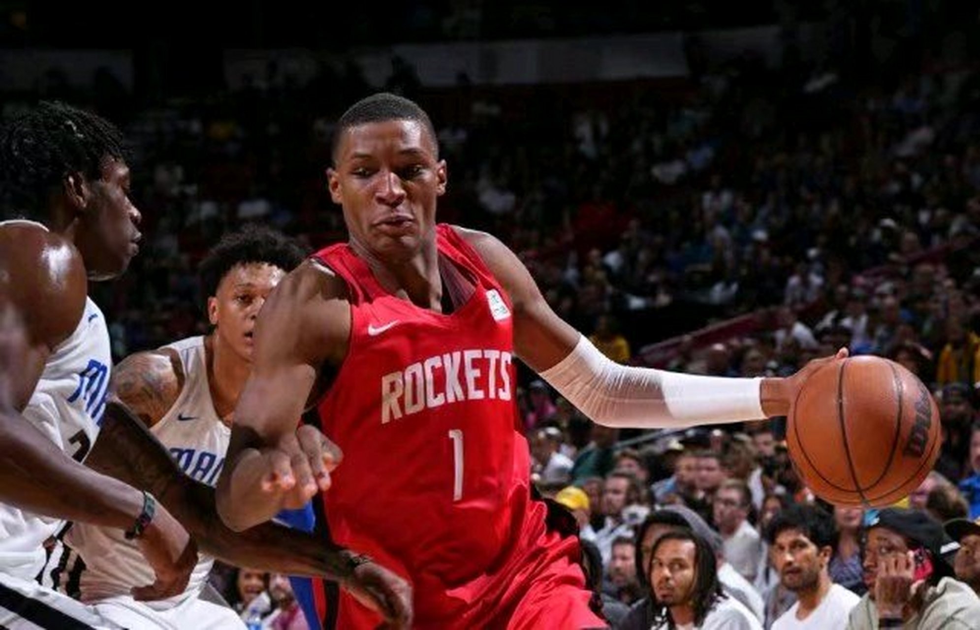 球星状元出战,国外传奇助威 球星状元出战,国外传奇助威