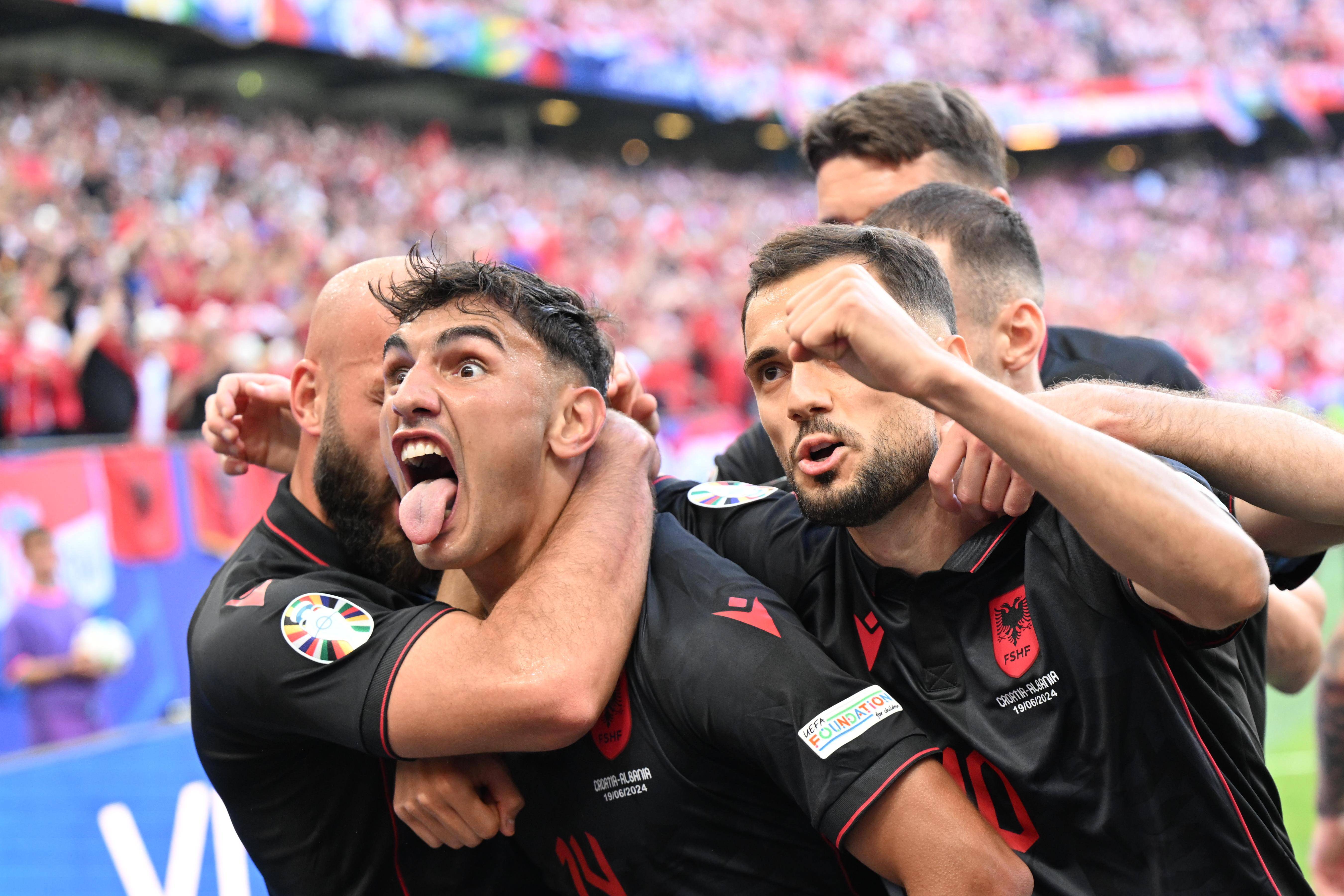 FB体育官网-欧预赛焦点:英格兰惜败克罗地亚,出局风险加大