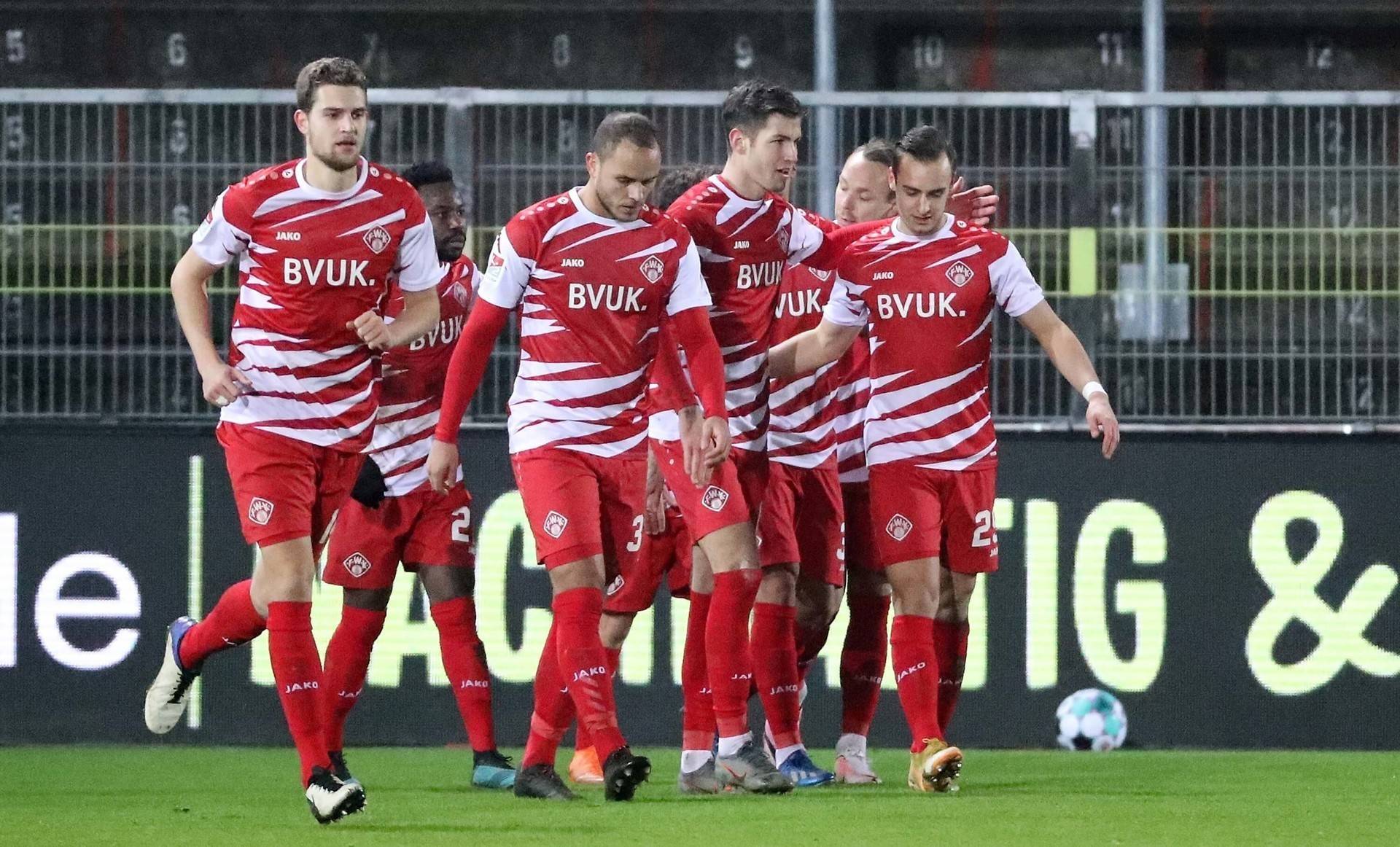 双方实力强弱对比,激烈对抗赛在即 双方实力强弱对比,激烈对抗赛在即