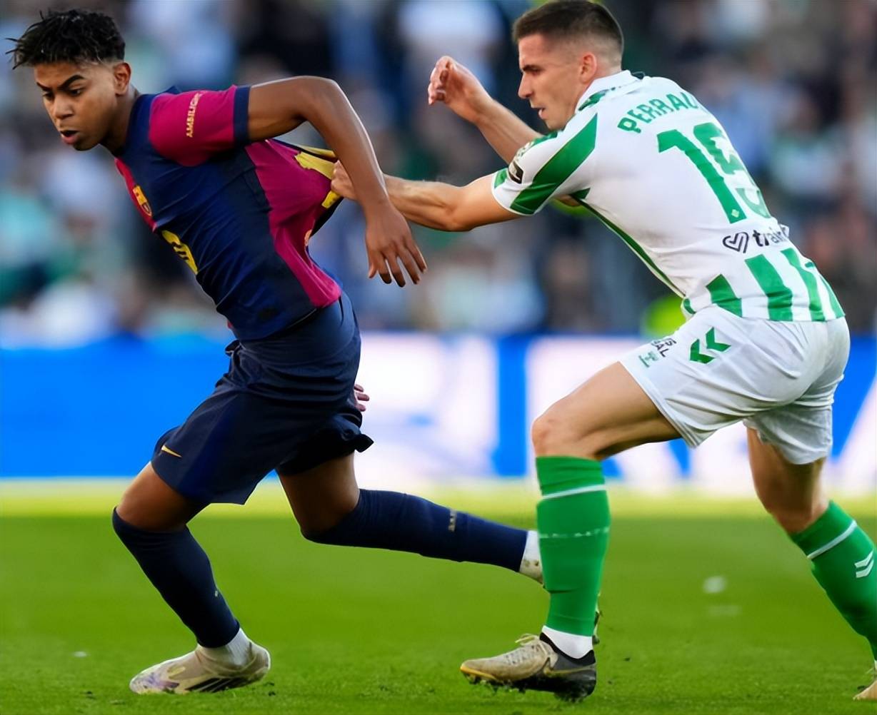 西甲比赛精彩瞬间震撼现场! 西甲比赛精彩瞬间震撼现场!