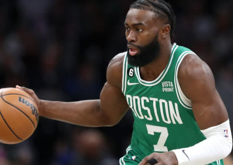 沃克35分+7篮板,凯尔特人主场战胜雷霆 沃克35分+7篮板,凯尔特人主场战胜雷霆