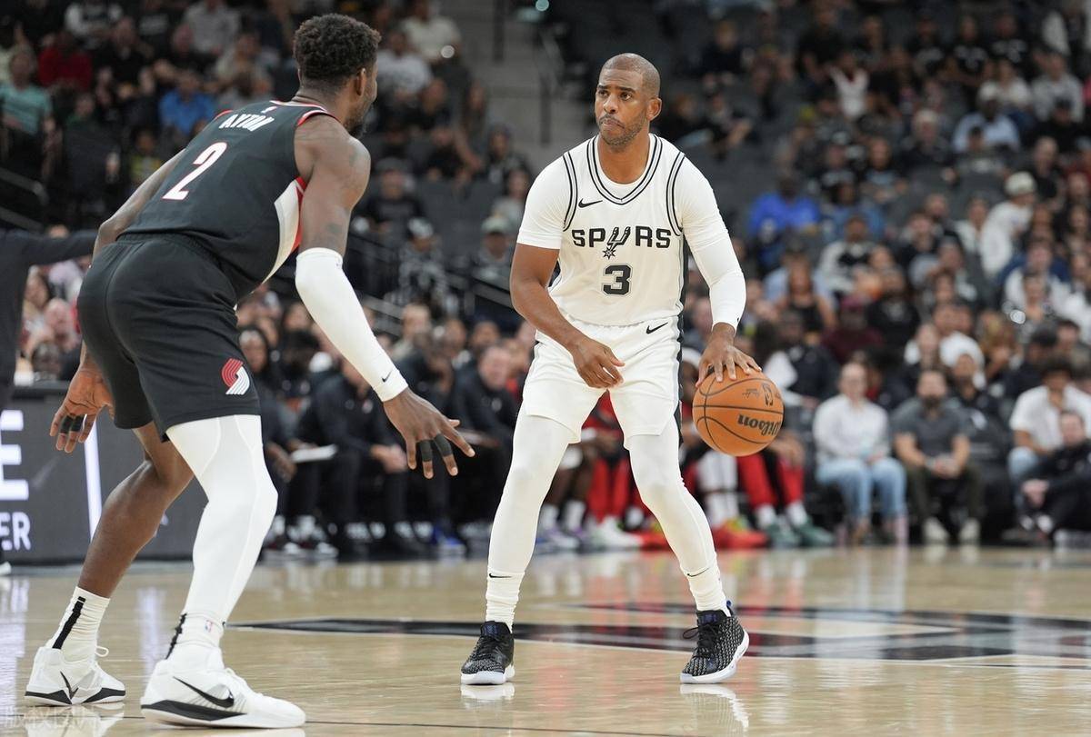 FB体育官网-开拓者主场轻取马刺,状态火爆