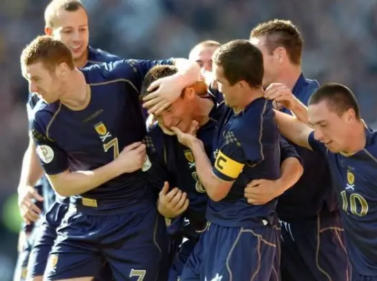 丹麦队负于苏格兰,小组赛告急 丹麦队负于苏格兰,小组赛告急