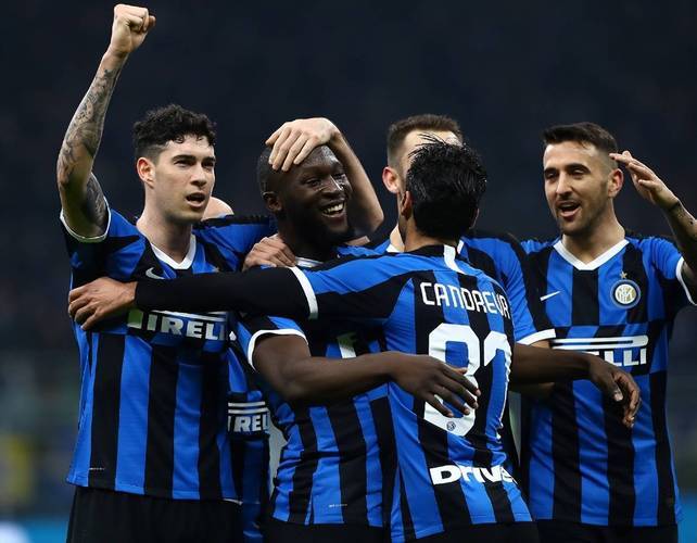 那不勒斯客场战胜对手,稳固前四位置向欧战资格发起冲击 那不勒斯客场战胜对手,稳固前四位置向欧战资格发起冲击