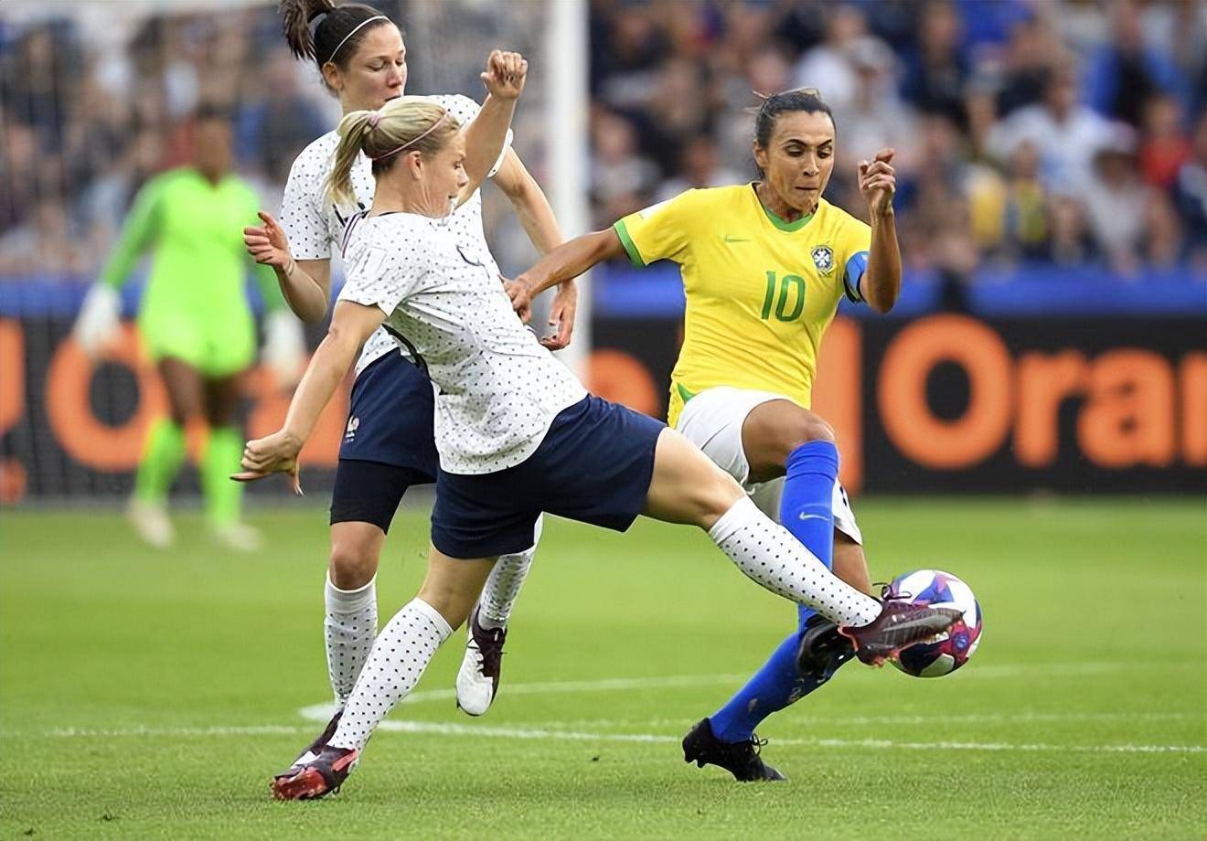 FB体育官方网站-挪威女足横扫丹麦,晋级欧锦赛半决赛!