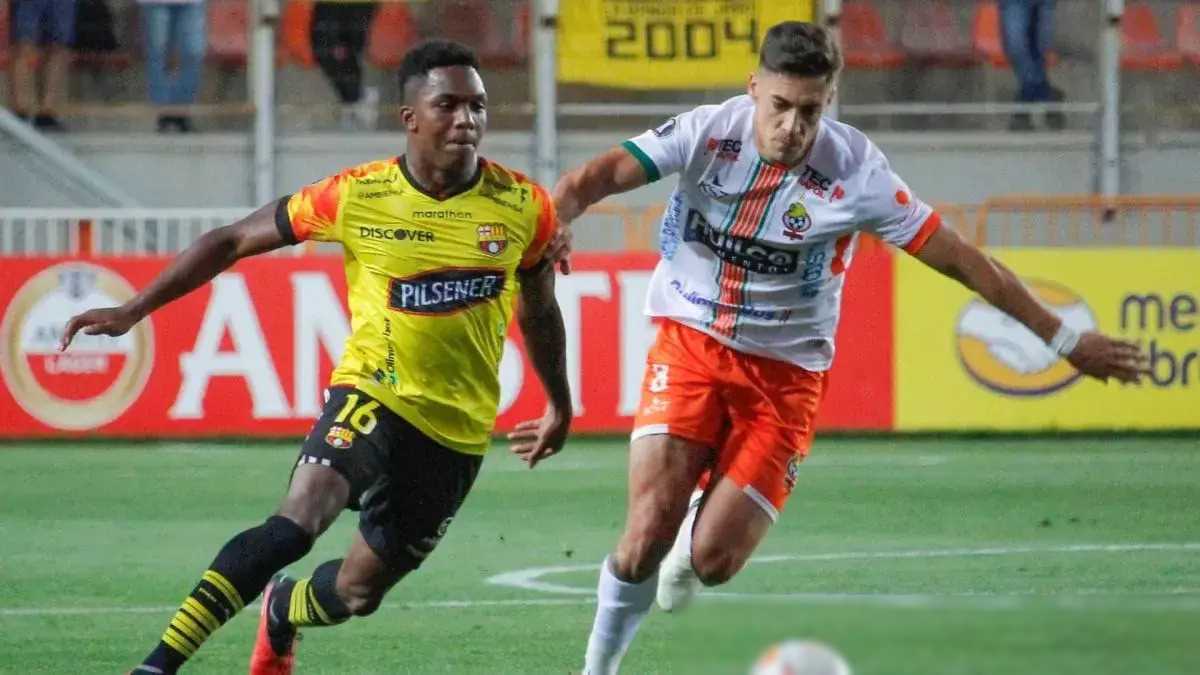 汉诺威96表现卓越,全力争夺比赛胜利 汉诺威96表现卓越,全力争夺比赛胜利