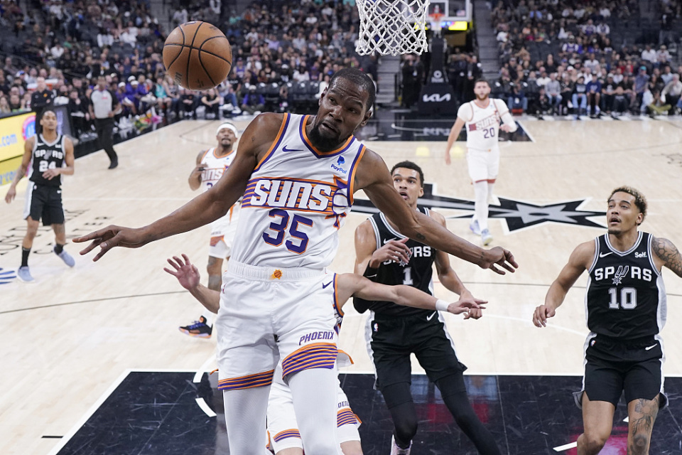 独行侠擒太阳,小乔丹内线统治 独行侠擒太阳,小乔丹内线统治