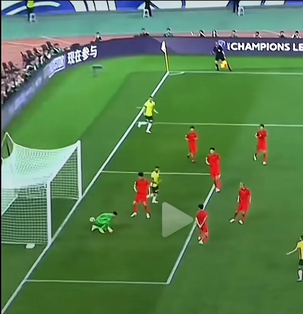 前场大将受伤,球队备战受挑战 前场大将受伤,球队备战受挑战