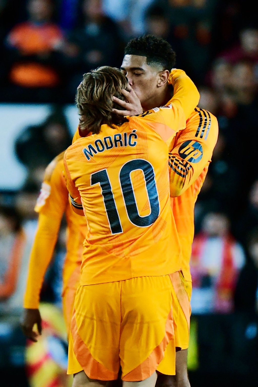 瓦伦西亚幸运赢球,走上联赛前列 瓦伦西亚幸运赢球,走上联赛前列