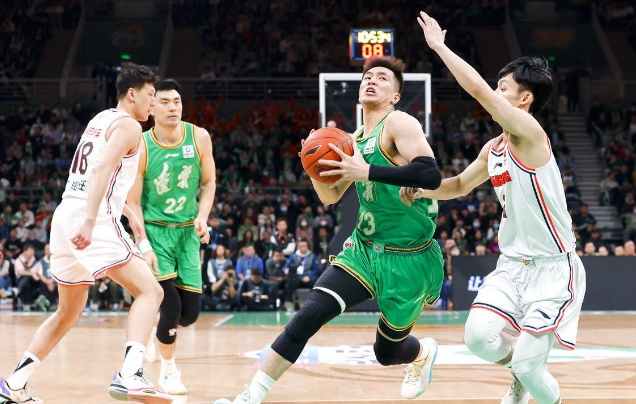 FB体育官网-尼斯队在比赛中发挥出色,实力备受瞩目