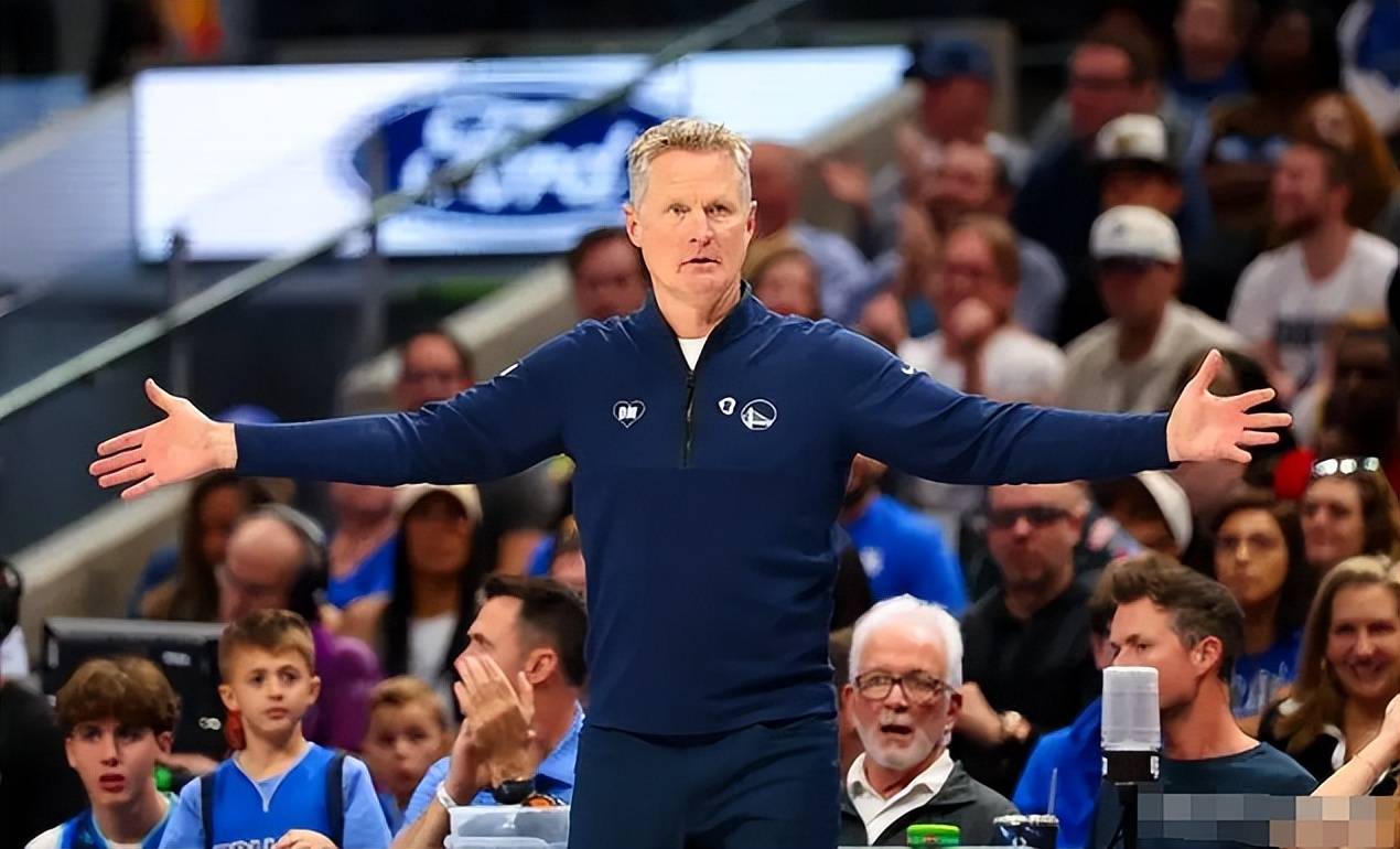 FB体育官方网站-雄鹿后卫诺里斯-科尔:我们团结一致迎战每场比赛