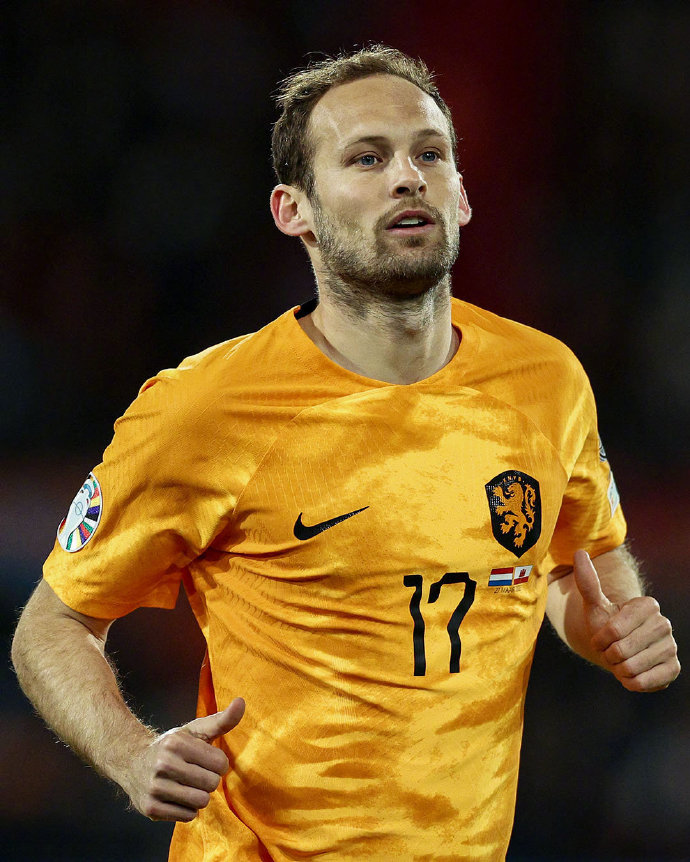 FB体育官网-拜仁慕尼黑前锋伤愈复出,或对球队火力带来巨大提升