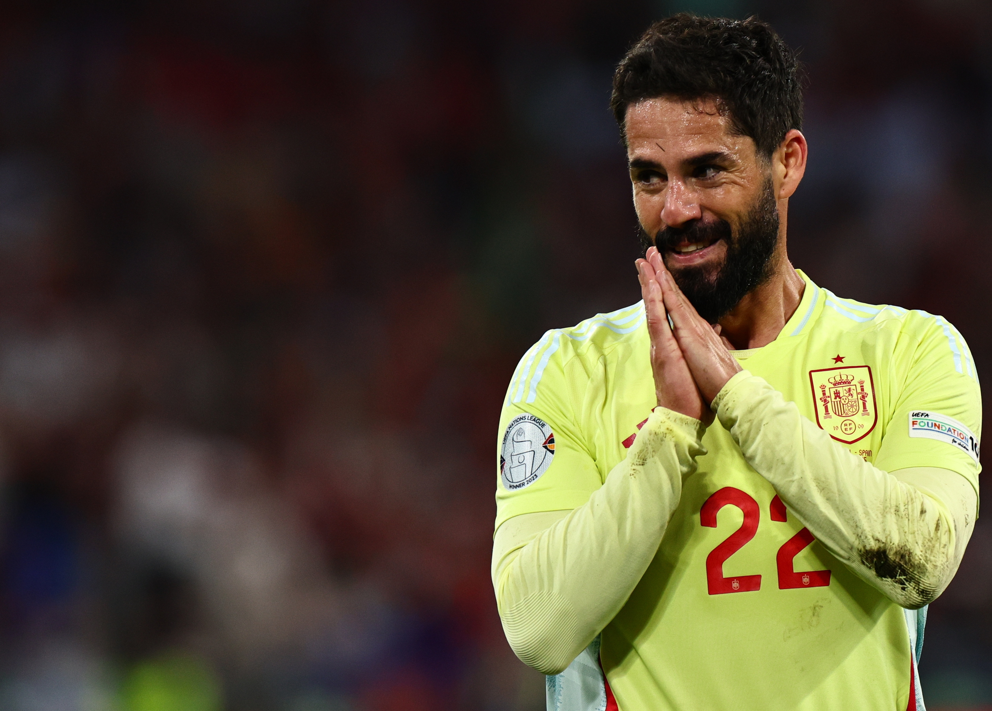 FB体育-葡萄牙卫冕冠军表现低迷，失利给乌拉圭