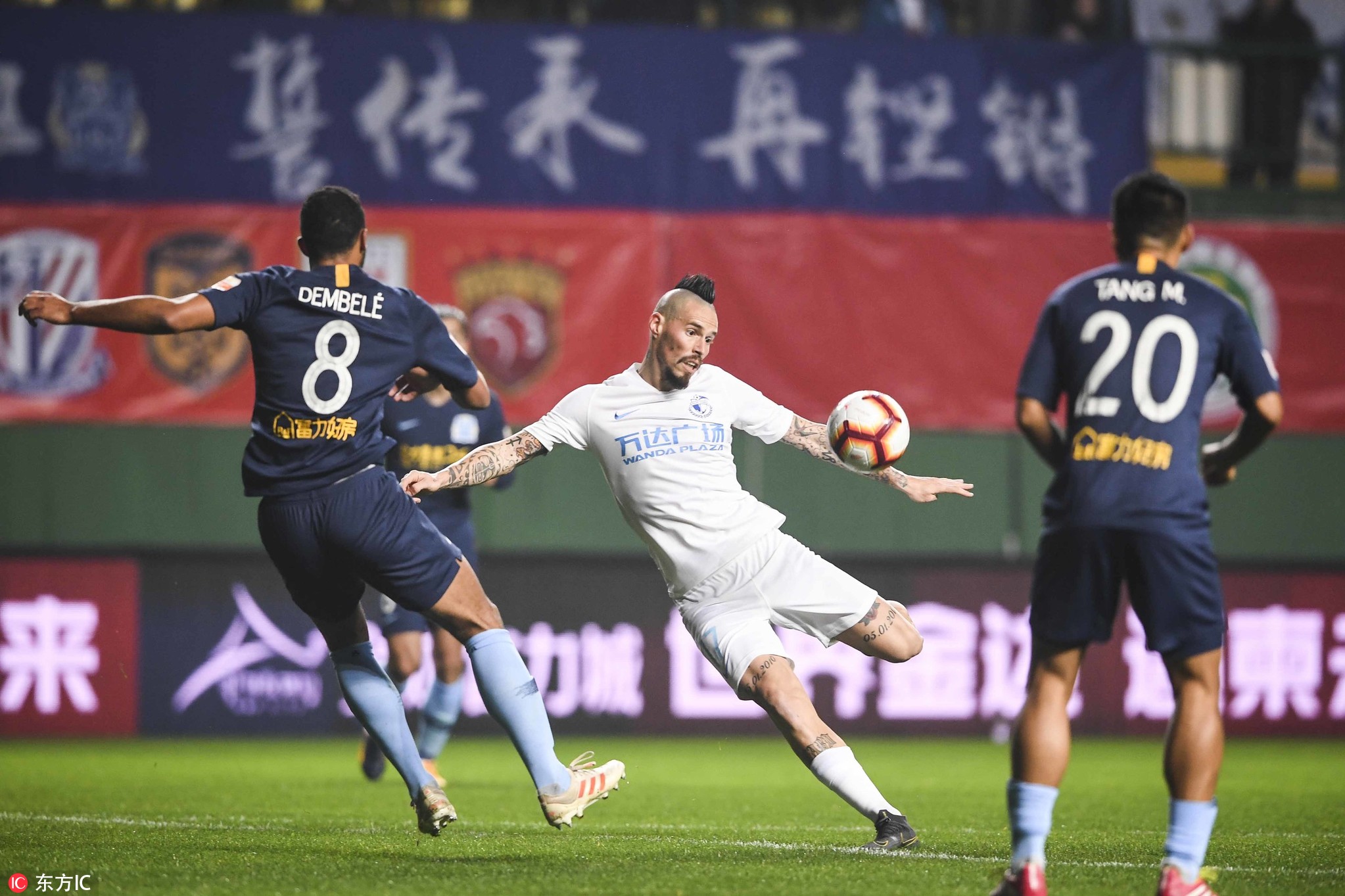 FB体育官网-广州富力主场告捷，压哨取得胜利