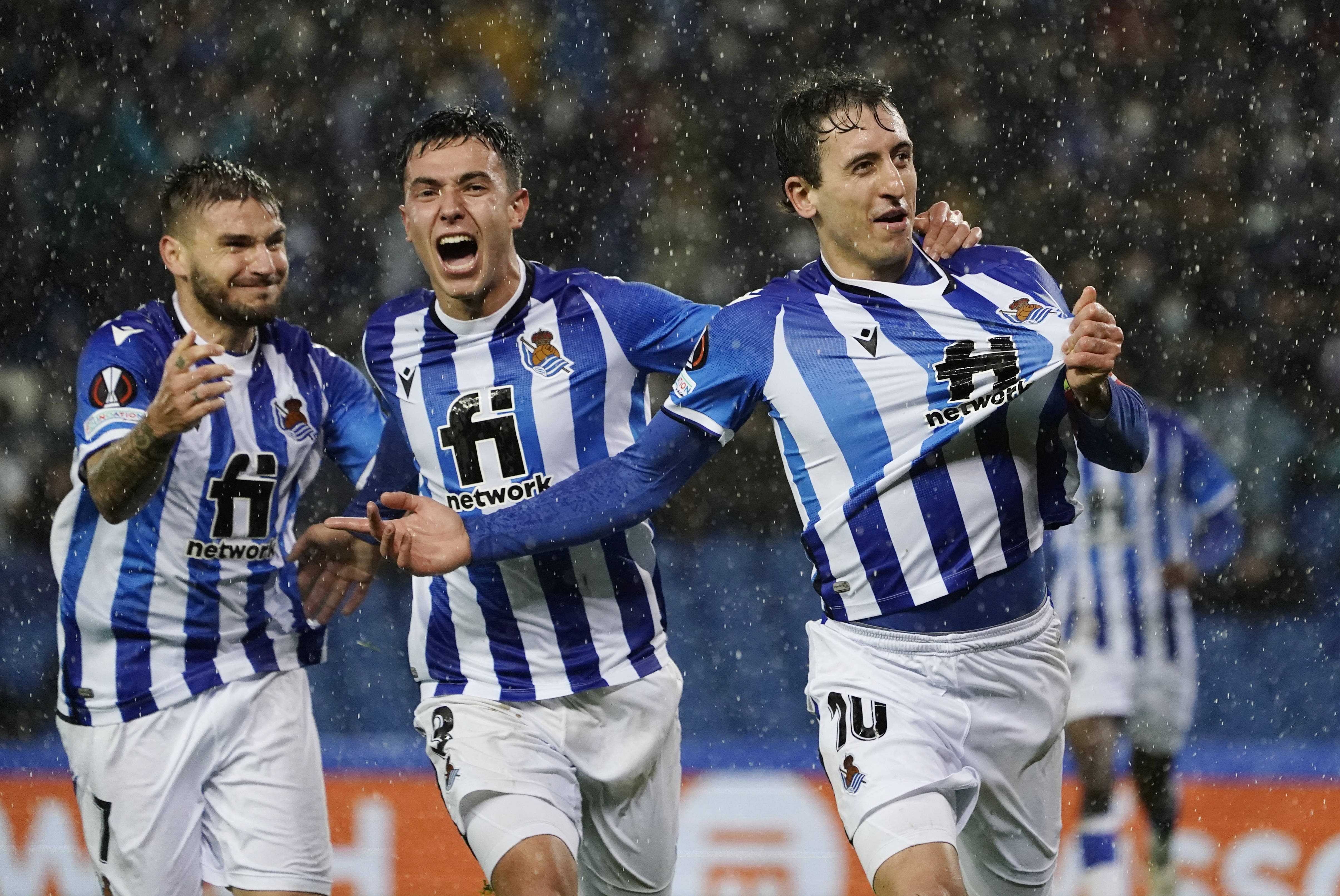 西班牙队士气高涨,迎战更大挑战 西班牙队士气高涨,迎战更大挑战