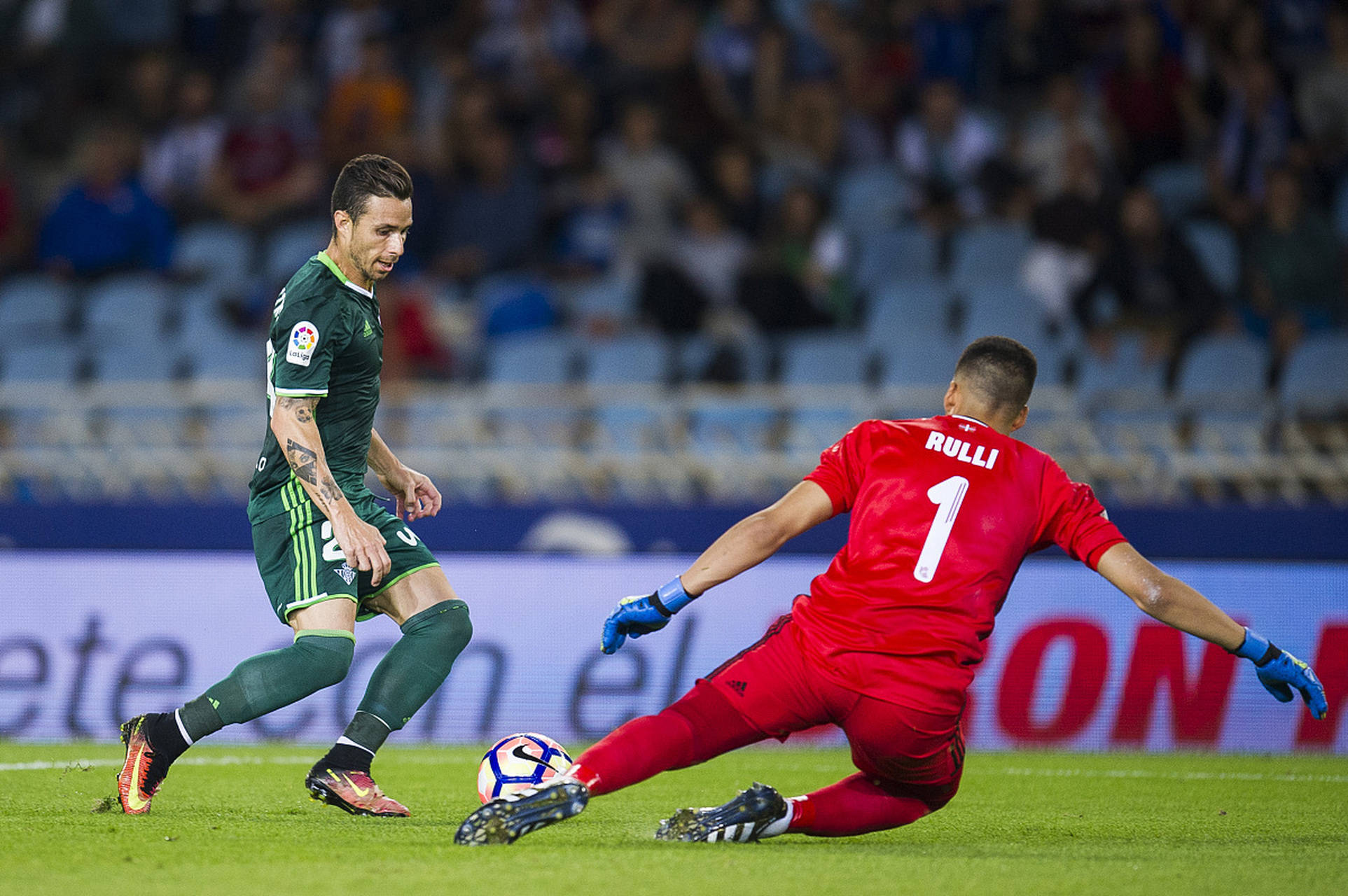 巴伦西亚主场大胜基地夫坦,赢球在望 巴伦西亚主场大胜基地夫坦,赢球在望