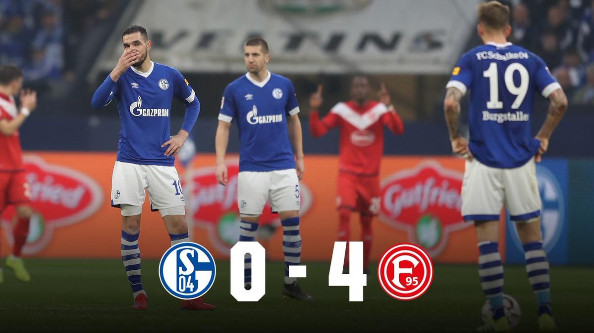 沙尔克球队团结一心,备战下一场强敌 沙尔克球队团结一心,备战下一场强敌